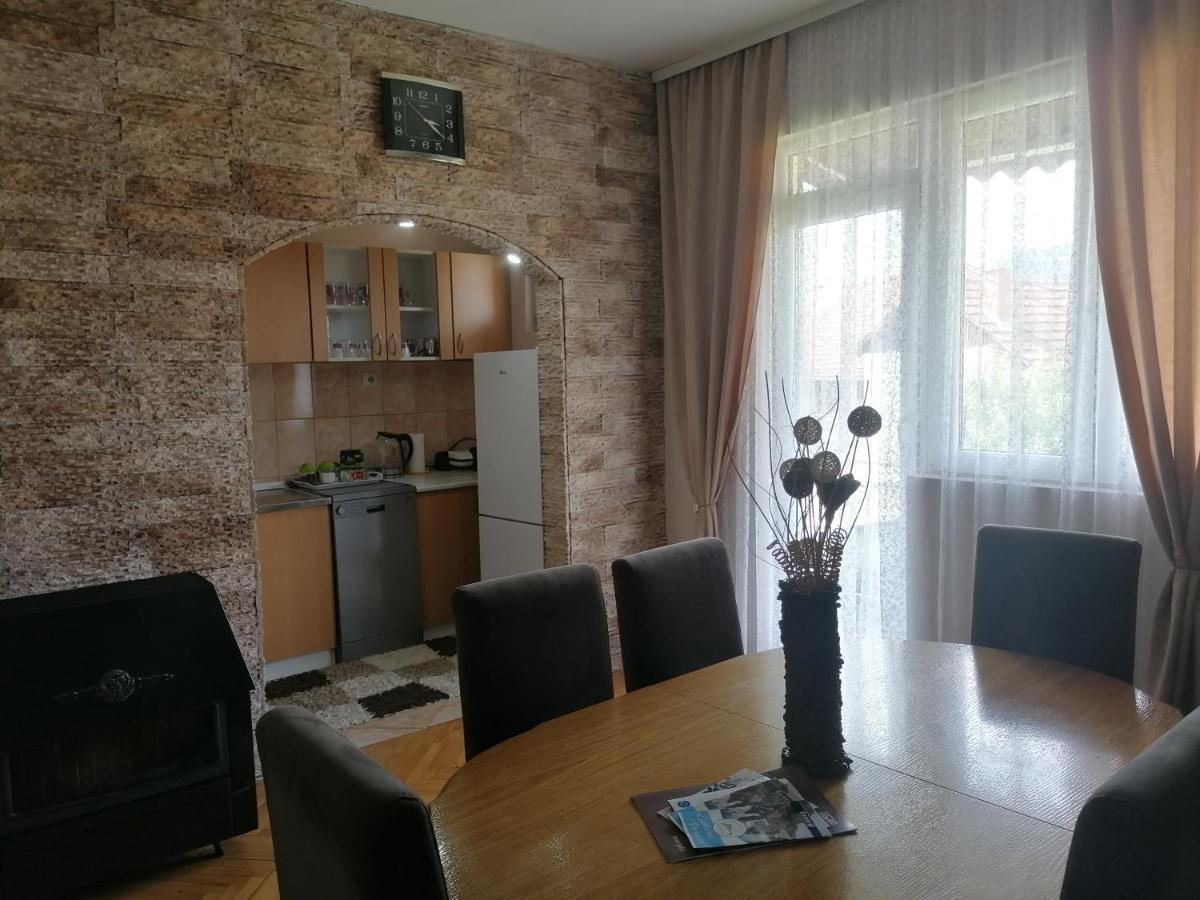 Apartman ,,Milica" Donji Milanovac Exterior photo